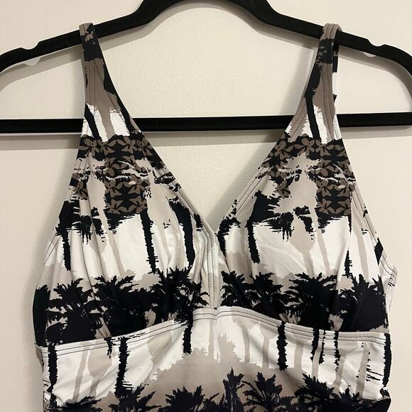 Tommy Bahama Swimsuit One Piece Neutral Colors Palm Tree Black Beige Size 16 - Picture 3 of 8